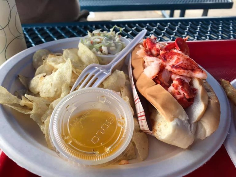 lobster roll 1 768x576